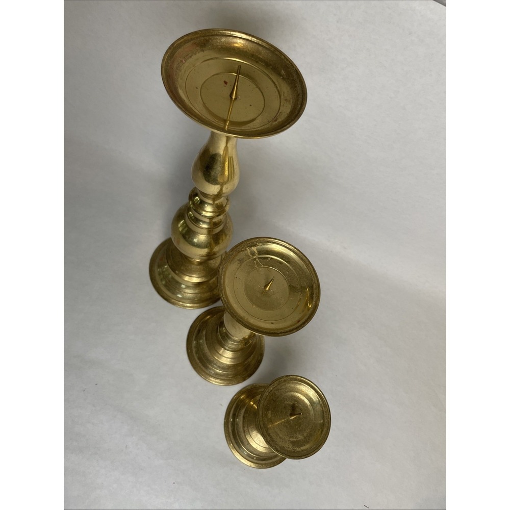 Vintage Brass Graduated Candlestick Holders Set of 3 Taper Mid Century Decor - Picture 2 of 9
